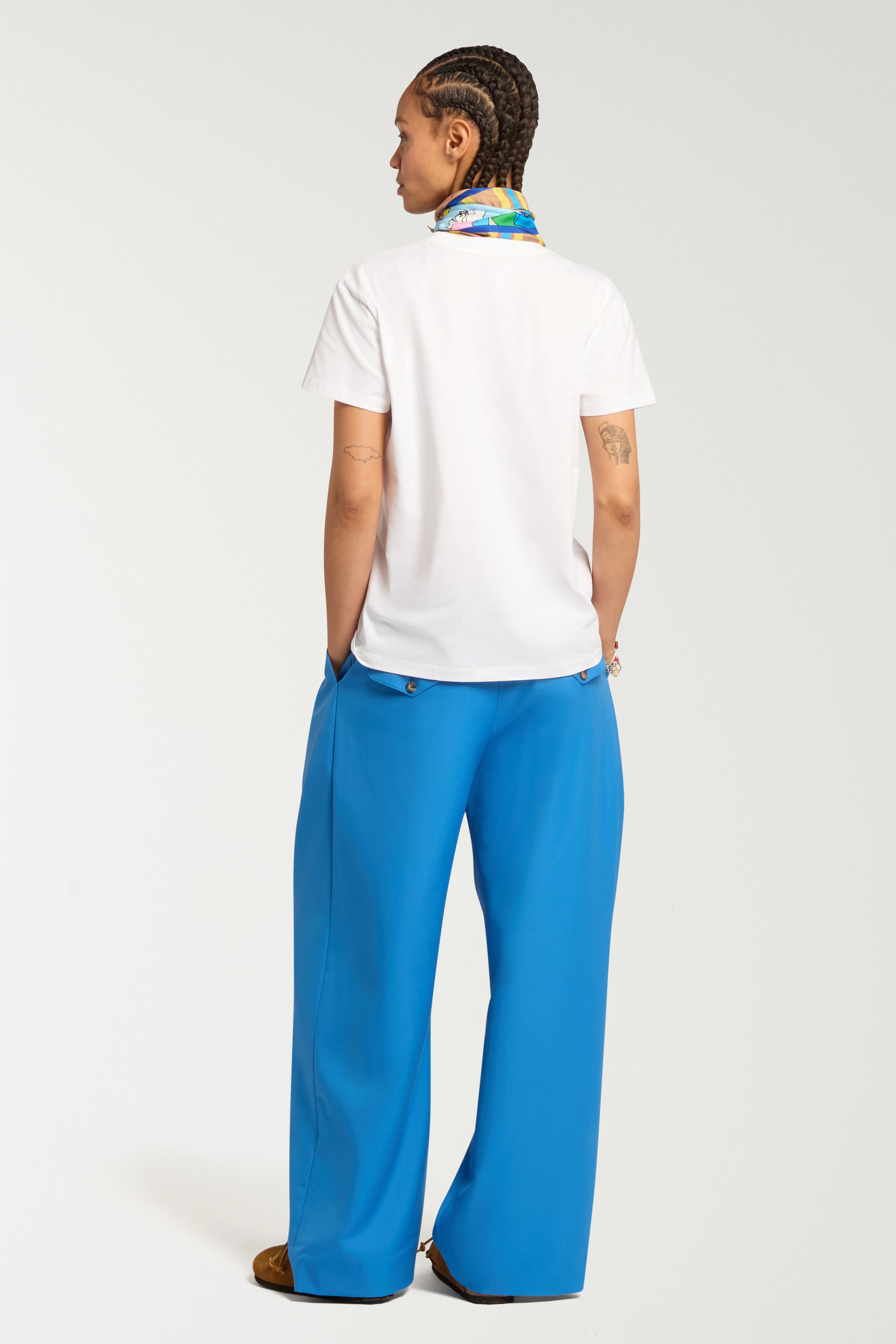Detachable Scarf Tee With Embroidery