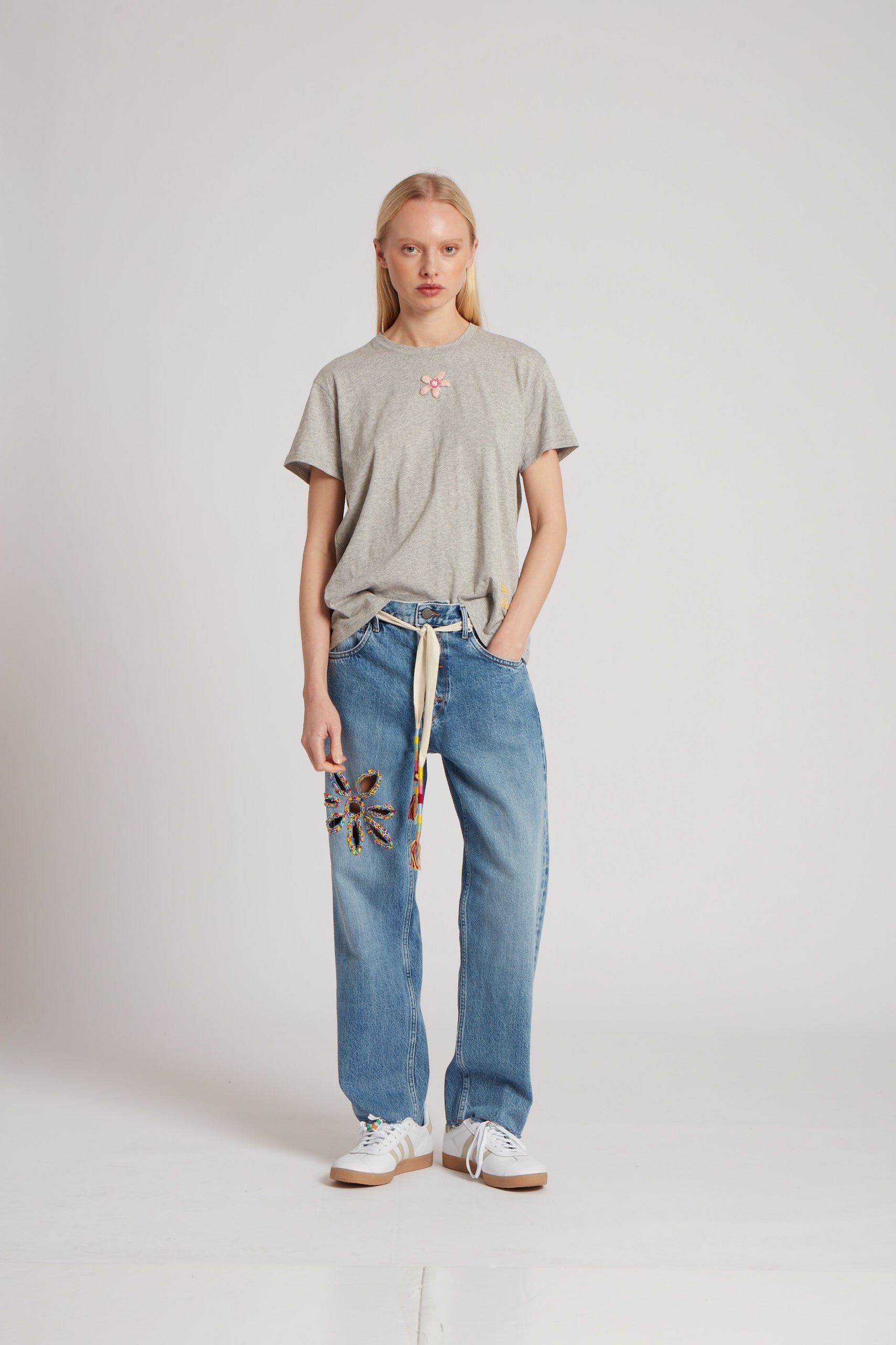 Cut-Out Flower Jeans 