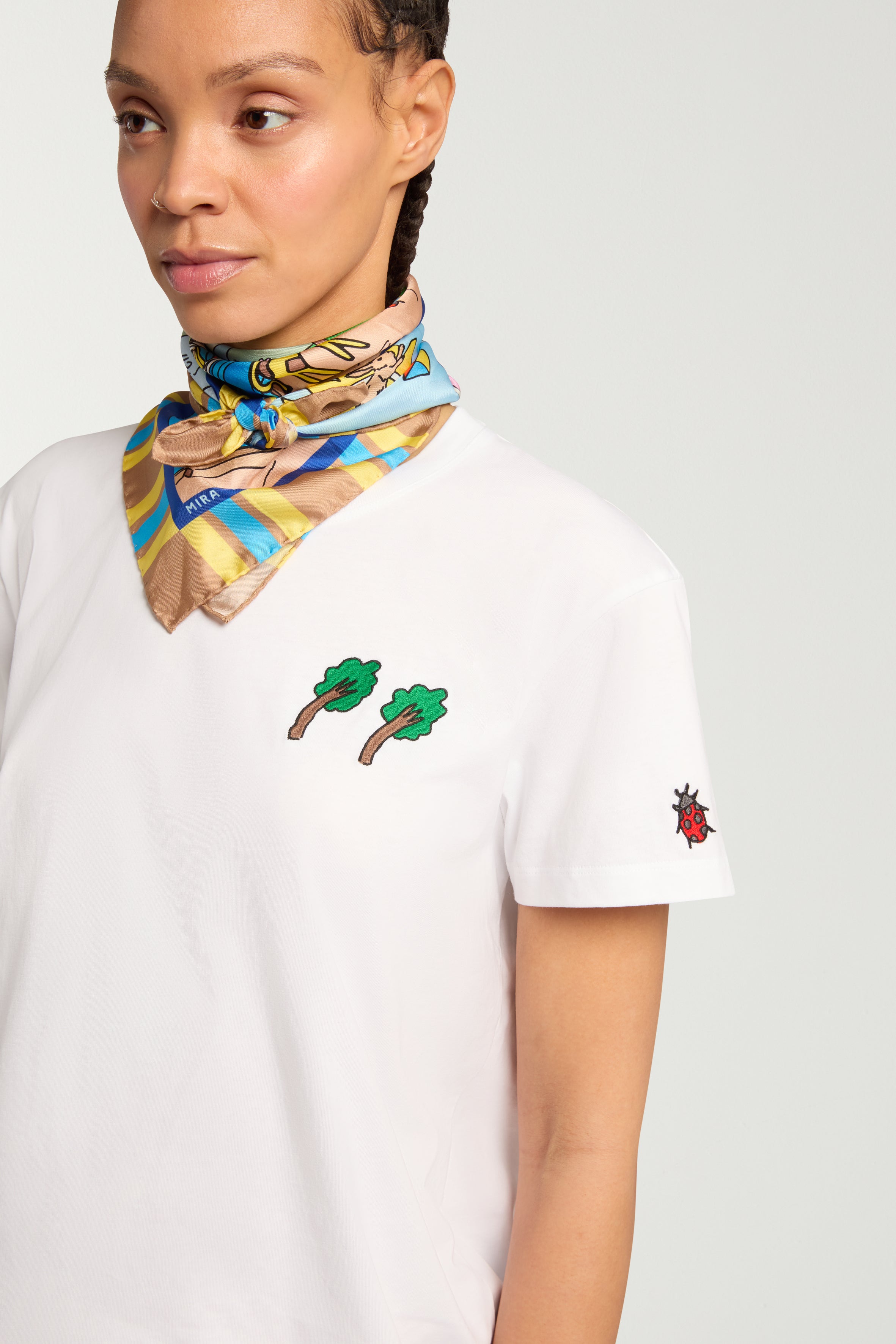 Detachable Scarf Tee With Embroidery